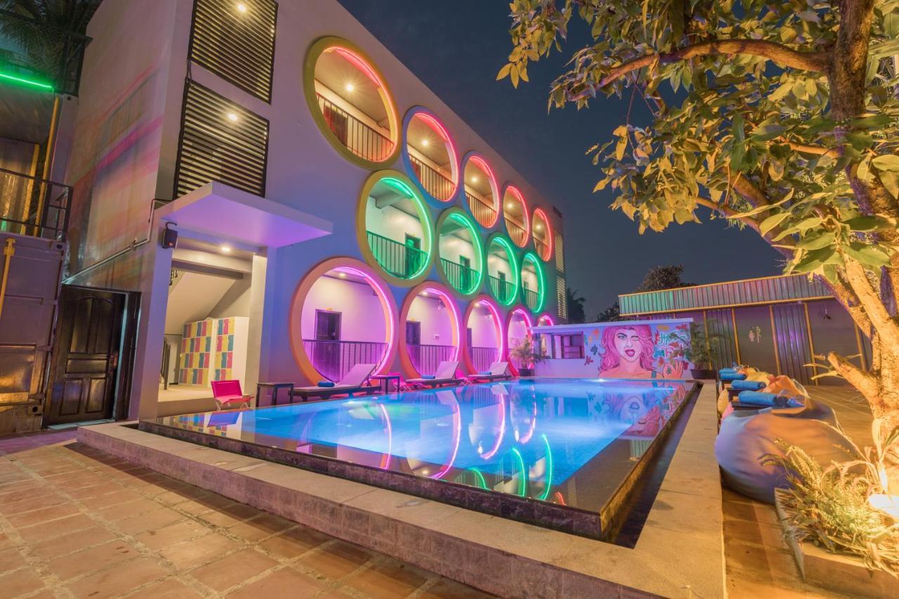 White Rabbit Hostel Sziemreap Kültér fotó