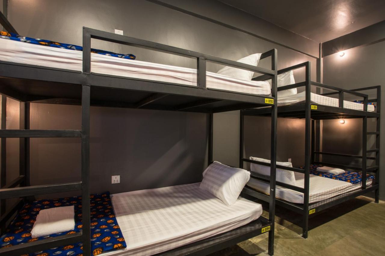 White Rabbit Hostel Sziemreap Kültér fotó