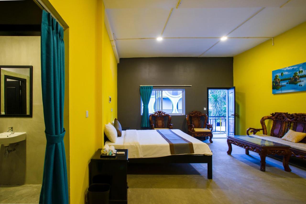 White Rabbit Hostel Sziemreap Kültér fotó