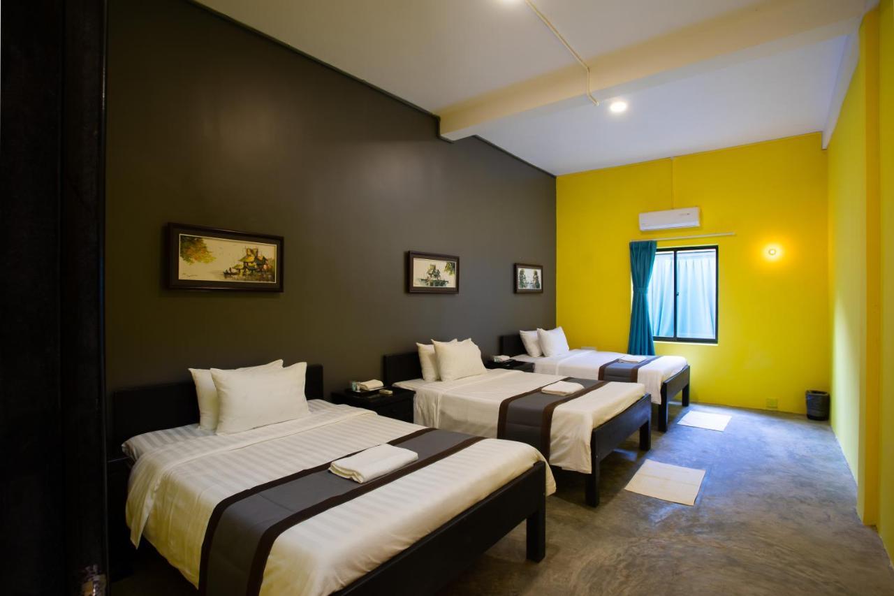 White Rabbit Hostel Sziemreap Kültér fotó