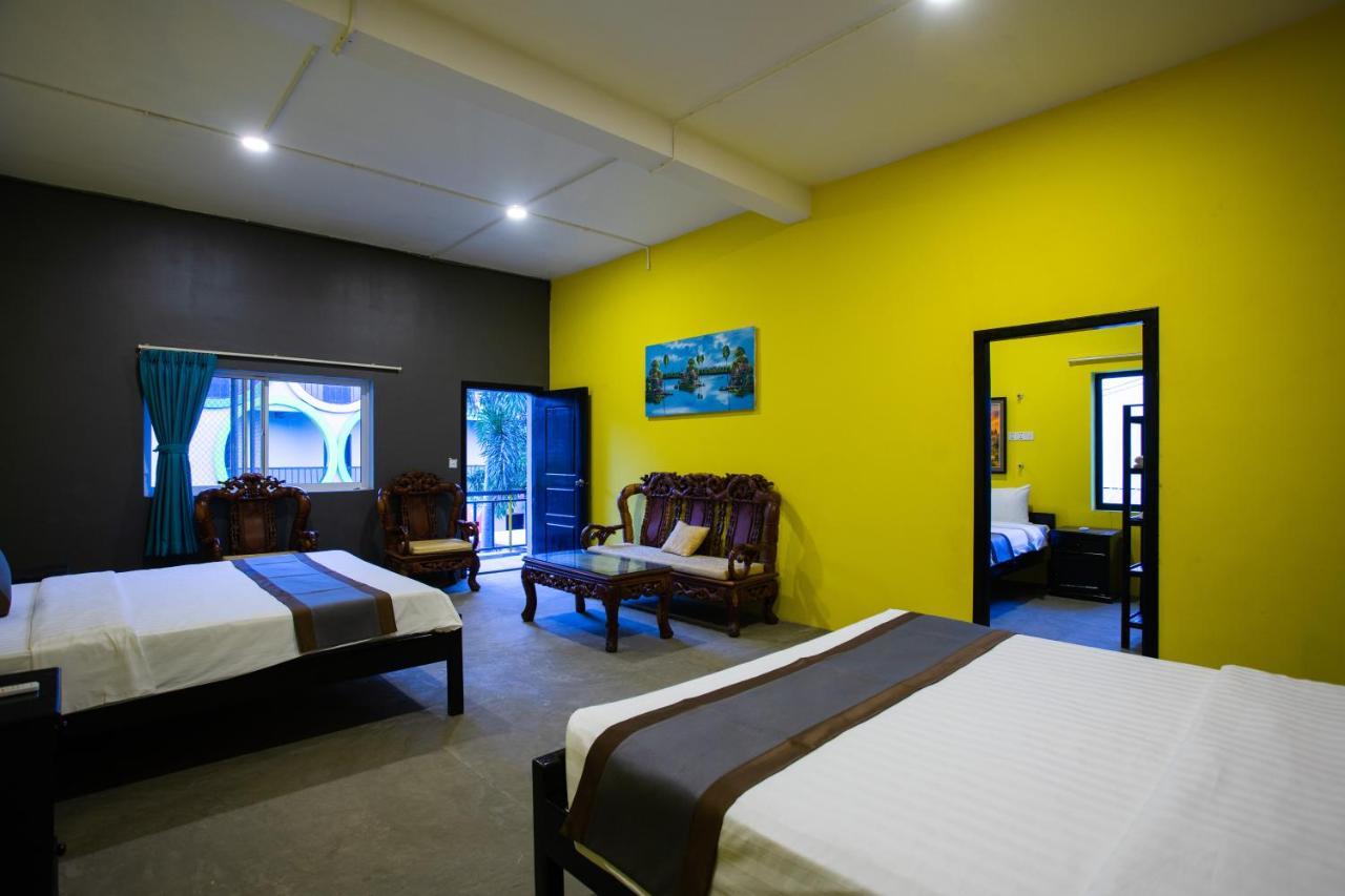 White Rabbit Hostel Sziemreap Kültér fotó