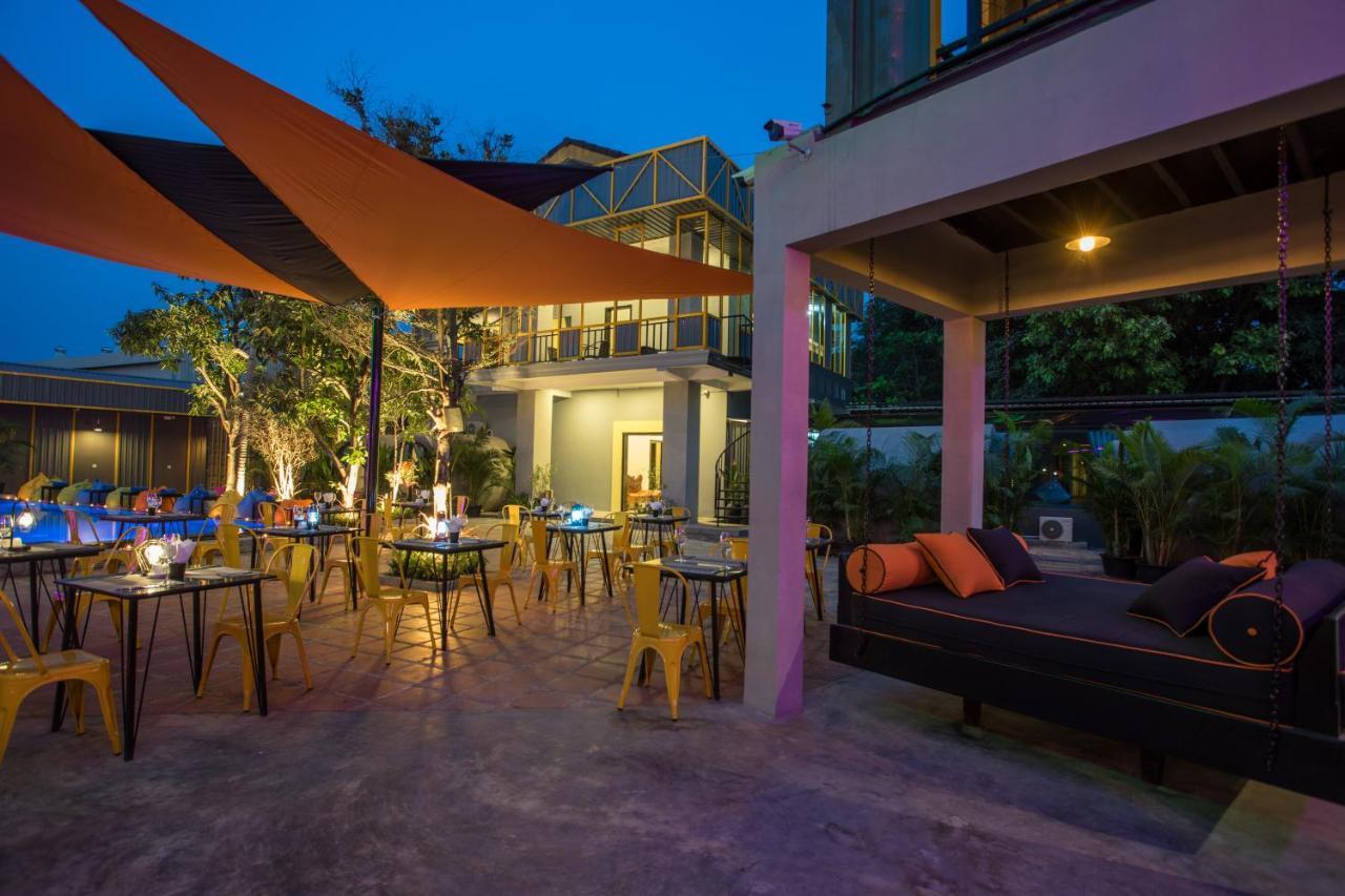 White Rabbit Hostel Sziemreap Kültér fotó