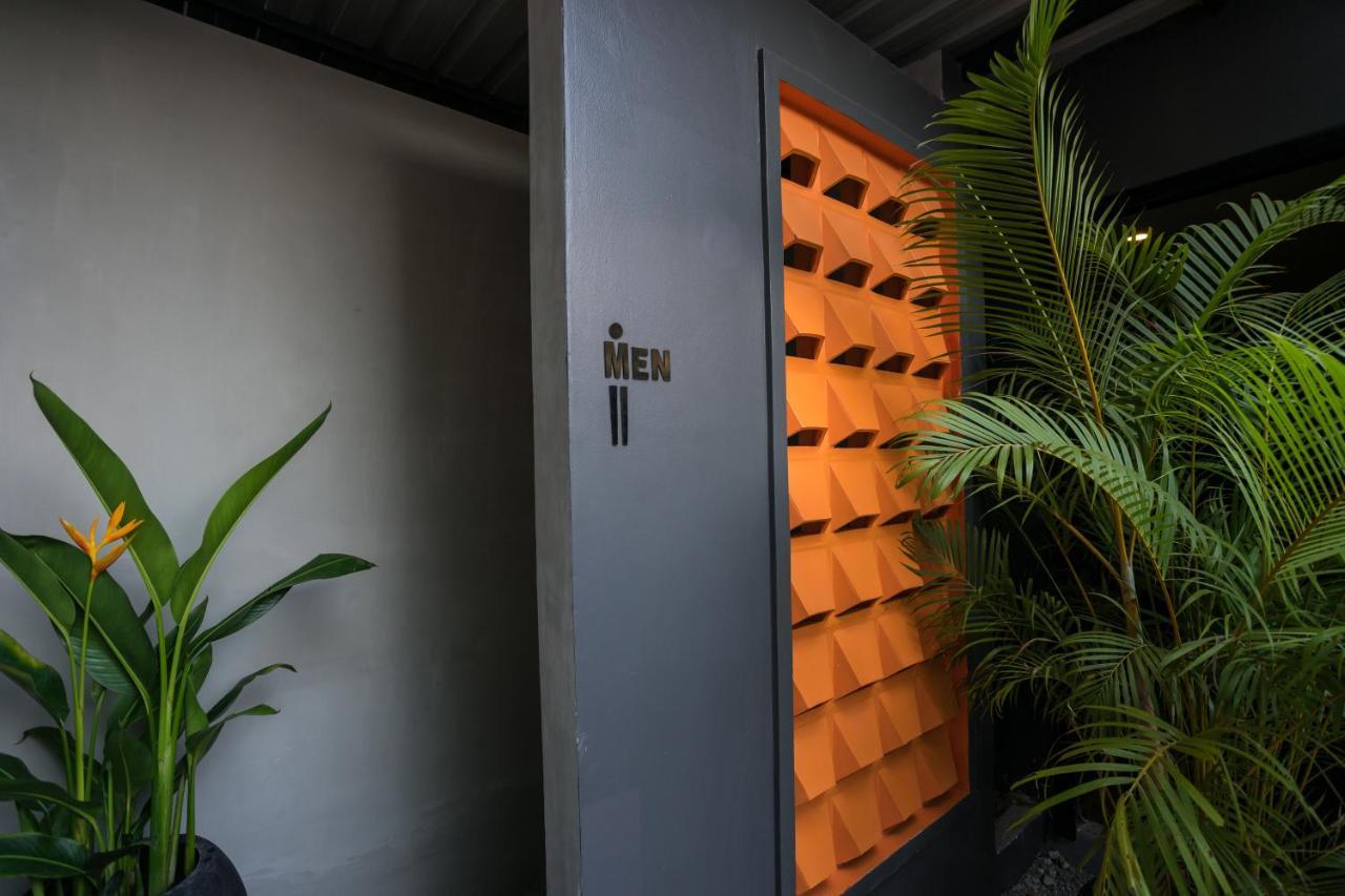 White Rabbit Hostel Sziemreap Kültér fotó