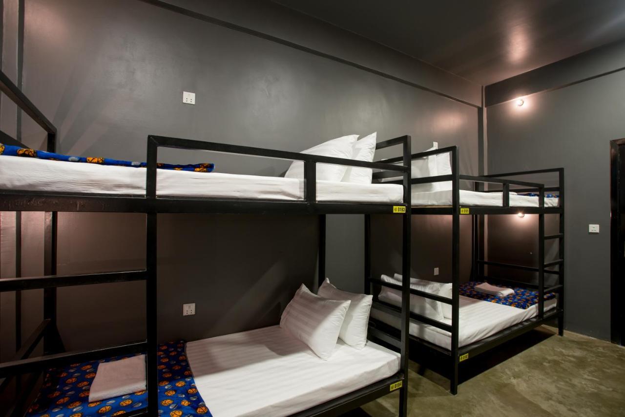 White Rabbit Hostel Sziemreap Kültér fotó